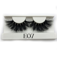 Load image into Gallery viewer, Thick Strip 25mm 3D Mink Lashes